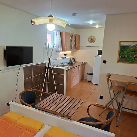 Apartment Pavlov24 - Zahradni Domecky *
